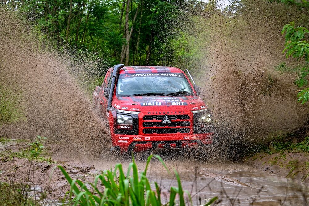 รถแข่ง Mitsubishi Triton Rally Car 2026 ของทีม Mitsubishi Ralliart