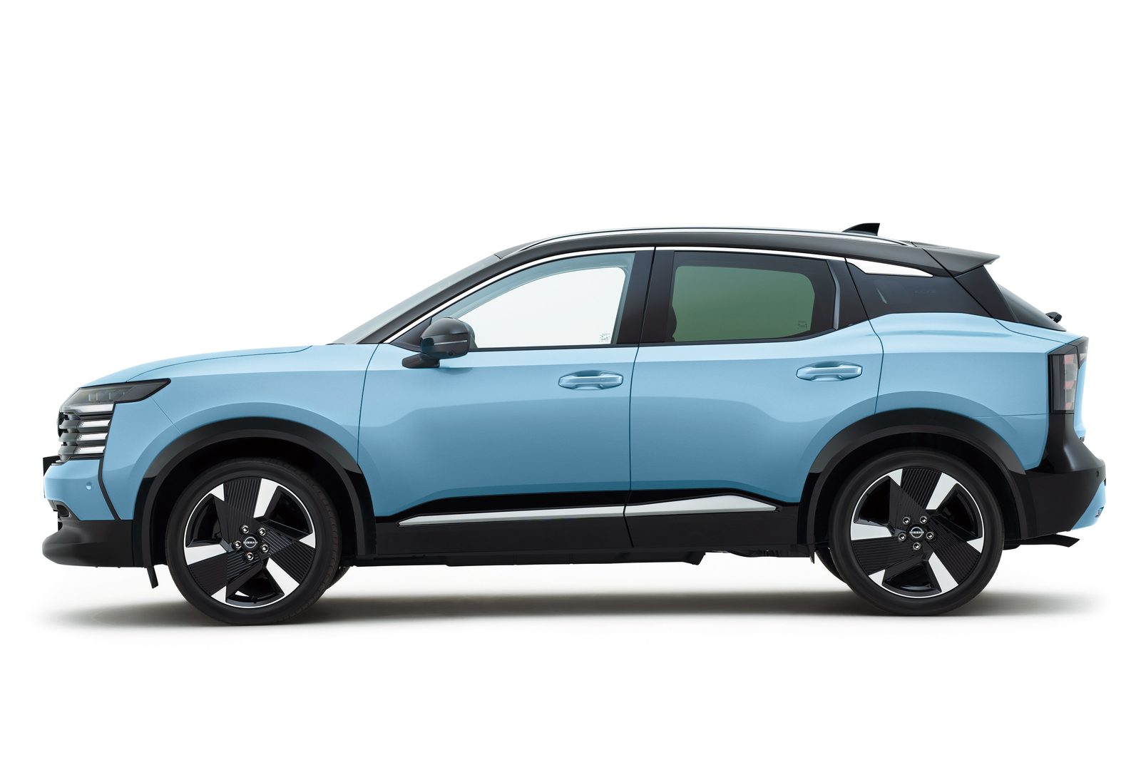 Nissan Kicks 2026 Rear bumper trim