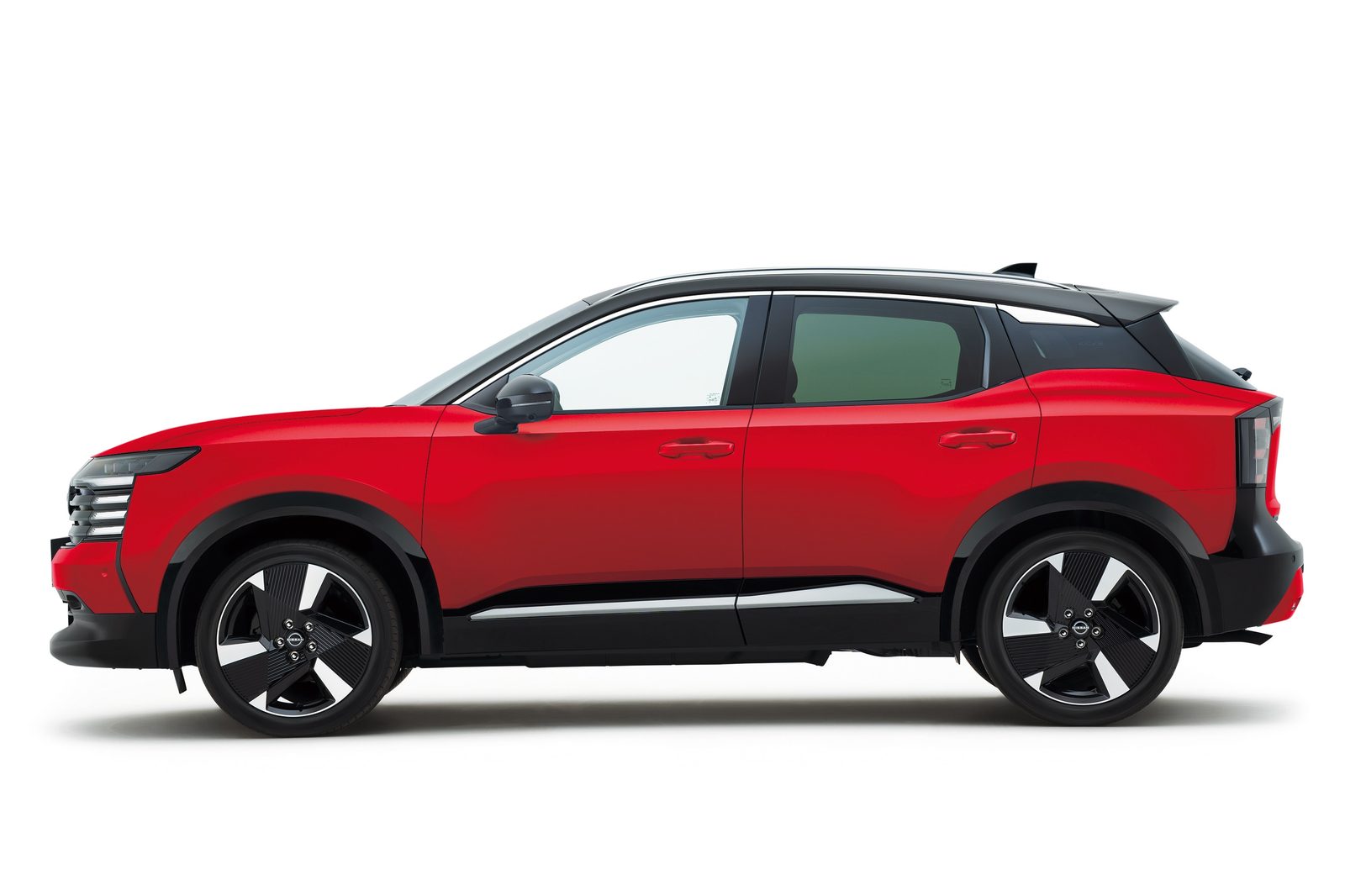 Nissan Kicks 2026 Side Skirt Honeycomb Design
