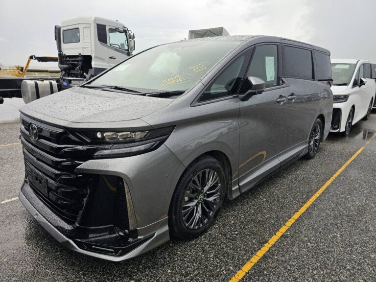 Toyota Vellfire (AH40 2023) - ภาพหน้ารถ