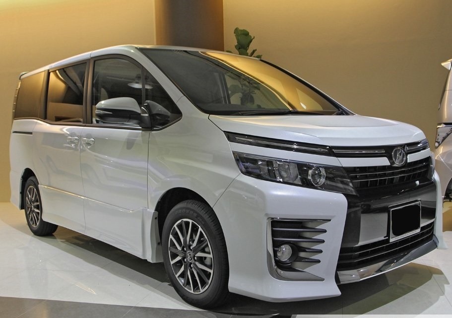 Toyota Voxy (R80 2014)