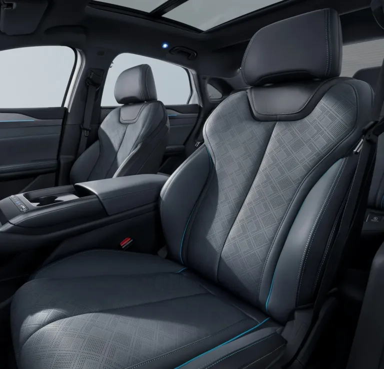 BYD SEAL 6 เบาะคู่หน้าและห้องโดยสารตอนหน้า