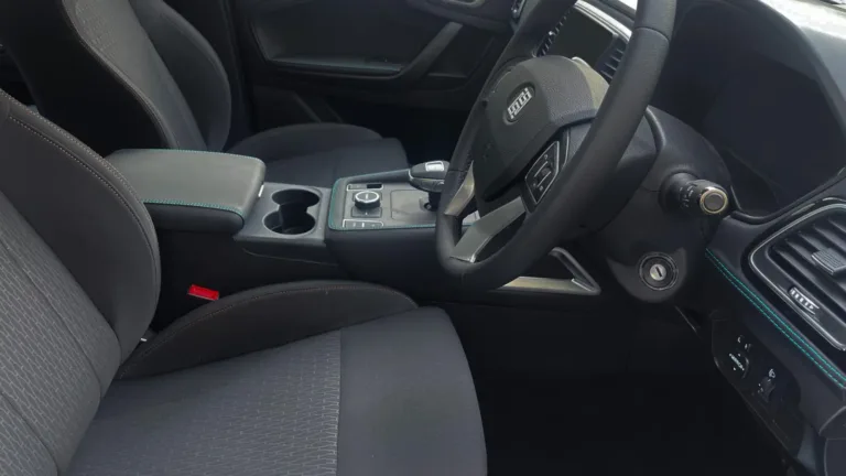 ZXAUTO FIREBRIGHT เบาะนั่งคู่หน้าและคอนโซลกลาง