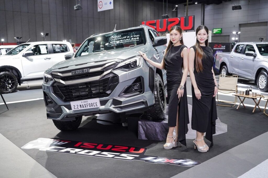 พรีเซนเตอร์ Isuzu ข้าง X-Series HI-LANDER 2.2 Ddi MAXFORCE