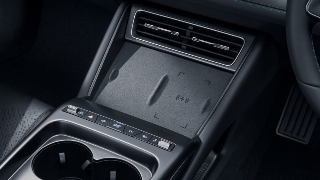 คอนโซลกลาง BYD SEAL 6 ปี 2026