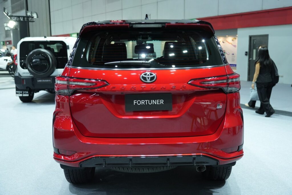 Toyota Fortuner Leader G Plus 2026 มุมท้าย
