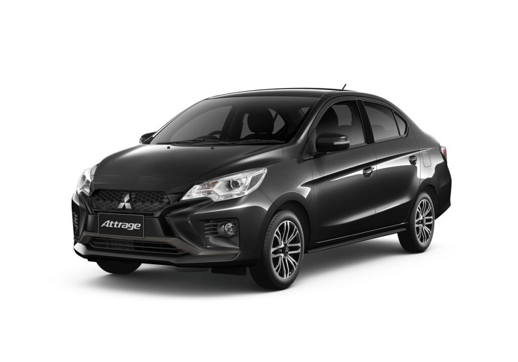Mitsubishi Attrage 2026 สี Jet Black Mica มุมหน้าซ้าย