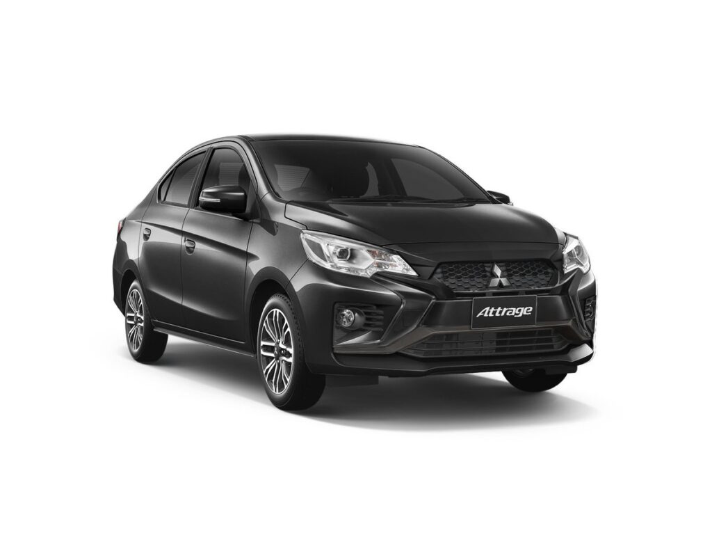 Mitsubishi Attrage 2026 สี Jet Black Mica มุมหน้าขวา