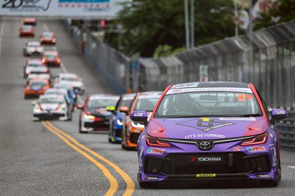 รถแข่ง Toyota Gazoo Racing Thailand 2026 บนสตรีทเซอร์กิตบางแสน ภาพที่ 80