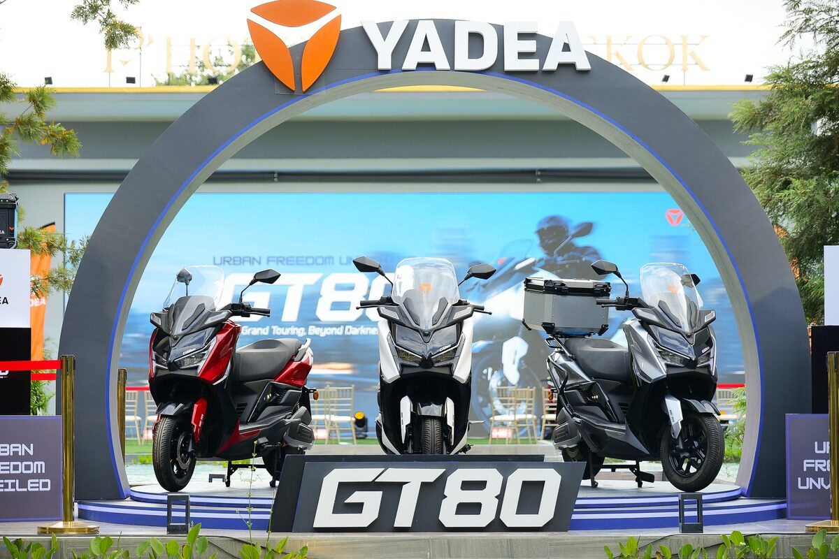 ซุ้ม Yadea GT80 2026 จัดแสดงรถหลายสี
