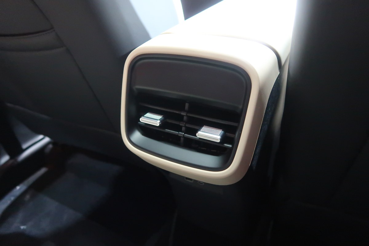 Chery Group เคลื่อนทัพ เปิดตัวแบรนด์ LEPAS อย่างเป็นทางการ พร้อมเคาะราคา LEPAS L6 EV 2026 เริ่มต้น 769,900 บาท 54