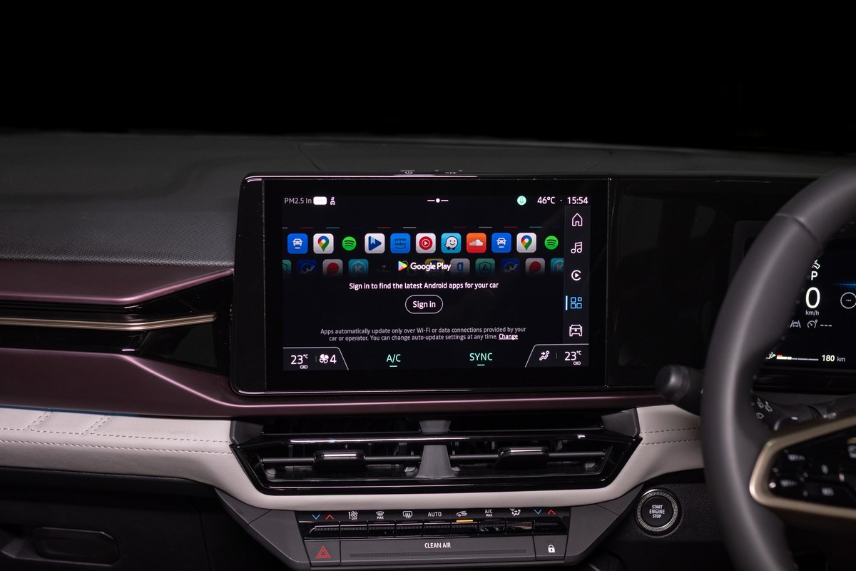 หน้าจอกลาง Google built-in ของ Nissan Tekton 2026