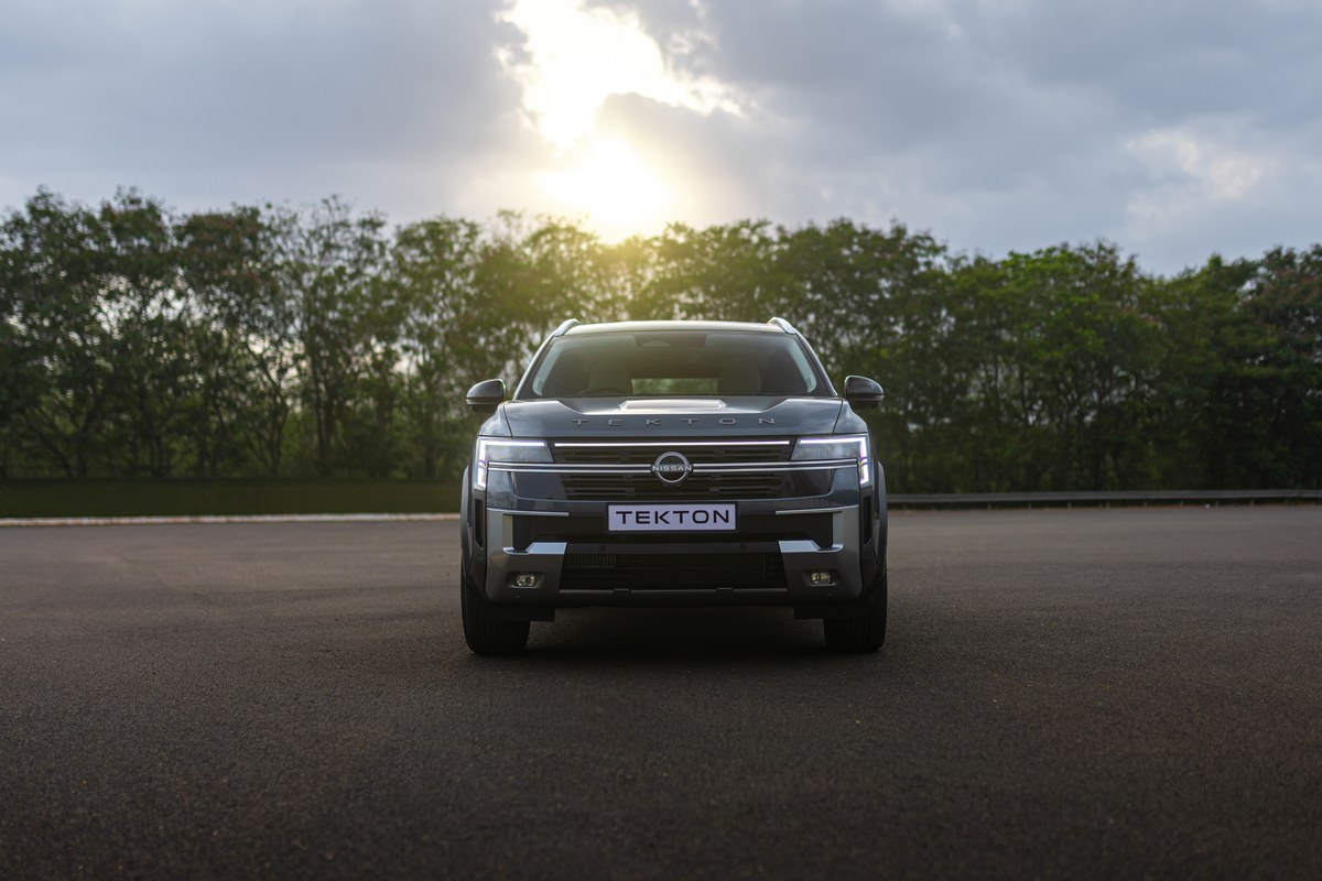 Nissan Tekton 2026 มุมด้านข้าง