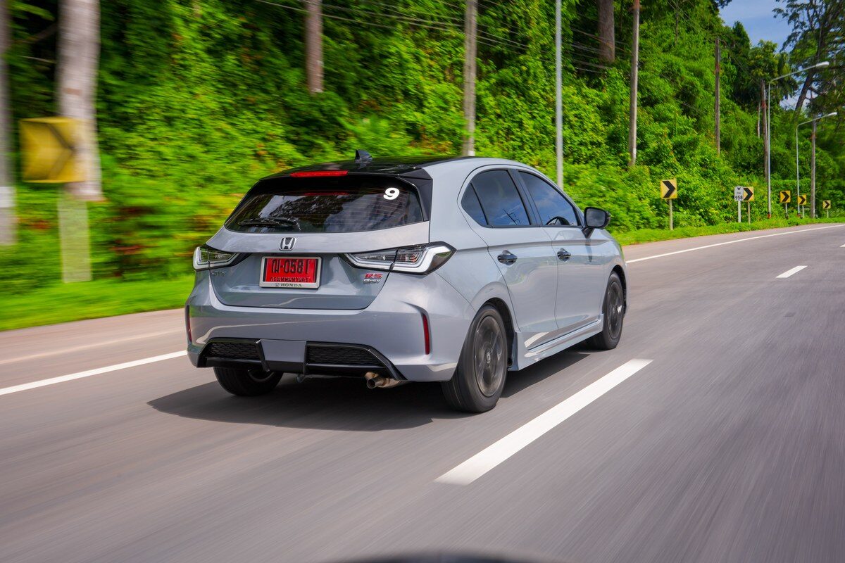 Honda City Hatchback e:HEV RS มุมด้านหลัง