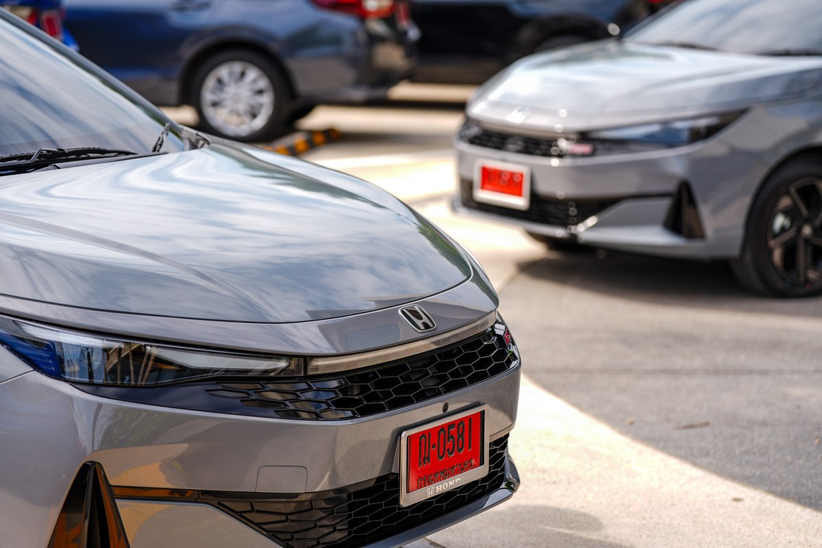 Honda City Hatchback e:HEV RS มุมด้านหน้า