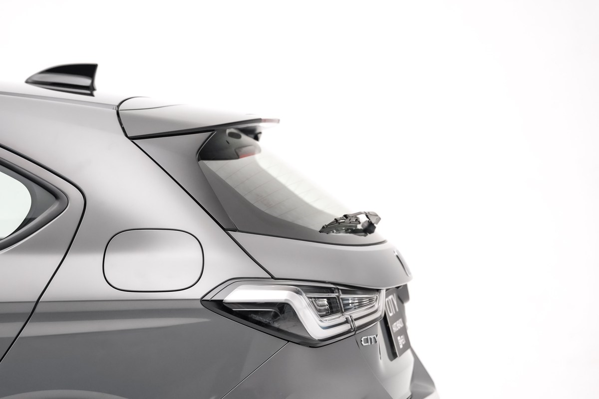 Honda City Hatchback e:HEV RS มุมด้านข้าง