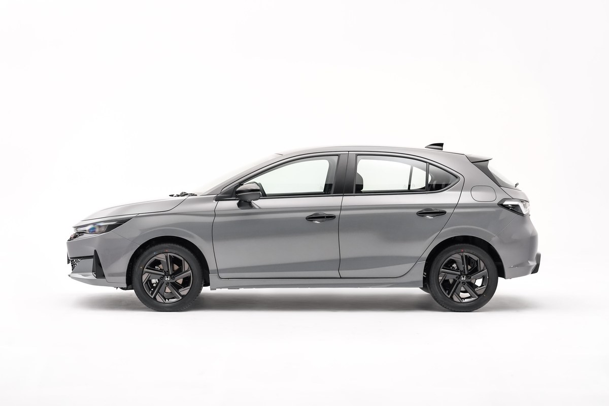 Honda City Hatchback e:HEV RS มุมด้านหน้า