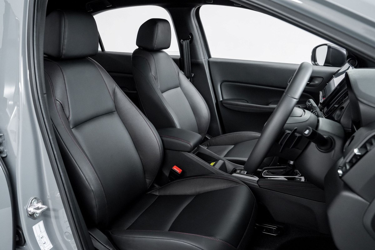 พวงมาลัยและเรือนไมล์ Honda City Hatchback e:HEV RS