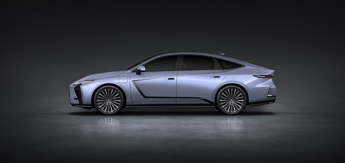 ALL-NEW LEXUS ES 2026 เตรียมเปิดตัวอย่างเป็นทางการในไทย 13 สิงหาคมนี้ คาดลุยขุมพลัง HEV และ BEV 100% 6