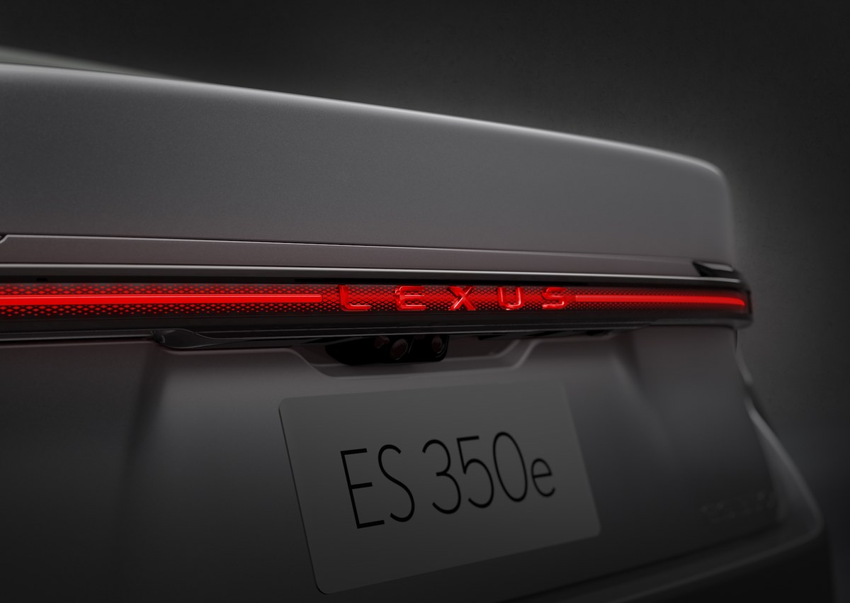 ALL-NEW LEXUS ES 2026 เตรียมเปิดตัวอย่างเป็นทางการในไทย 13 สิงหาคมนี้ คาดลุยขุมพลัง HEV และ BEV 100% 9