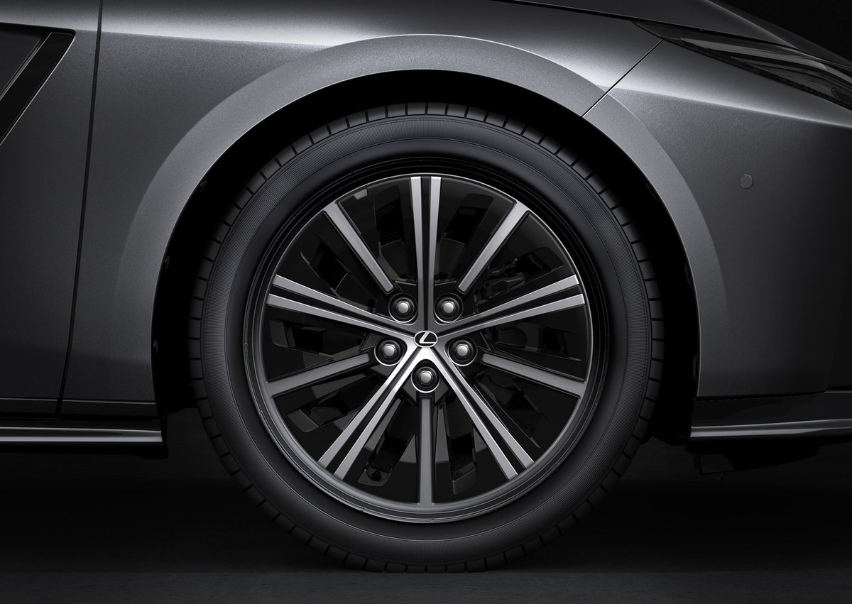 ALL-NEW LEXUS ES 2026 เตรียมเปิดตัวอย่างเป็นทางการในไทย 13 สิงหาคมนี้ คาดลุยขุมพลัง HEV และ BEV 100% 22