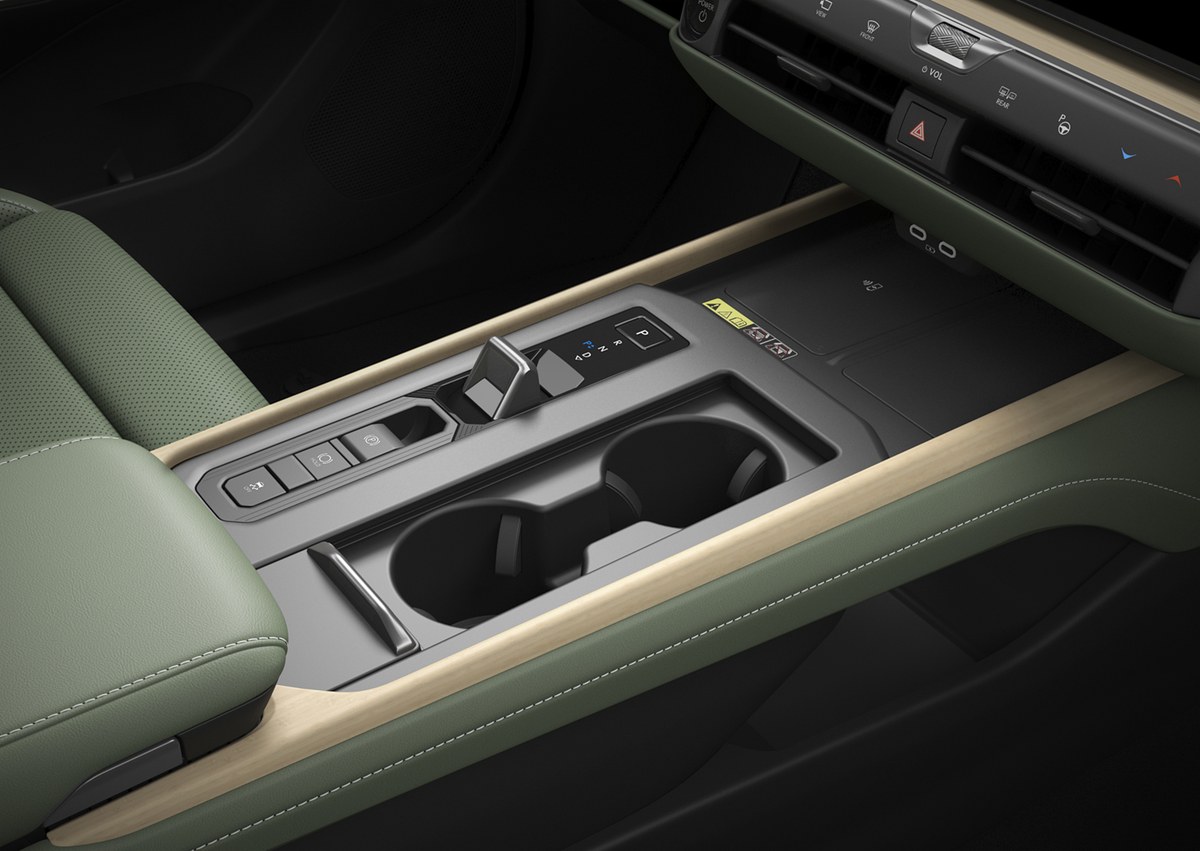 ALL-NEW LEXUS ES 2026 เตรียมเปิดตัวอย่างเป็นทางการในไทย 13 สิงหาคมนี้ คาดลุยขุมพลัง HEV และ BEV 100% 45