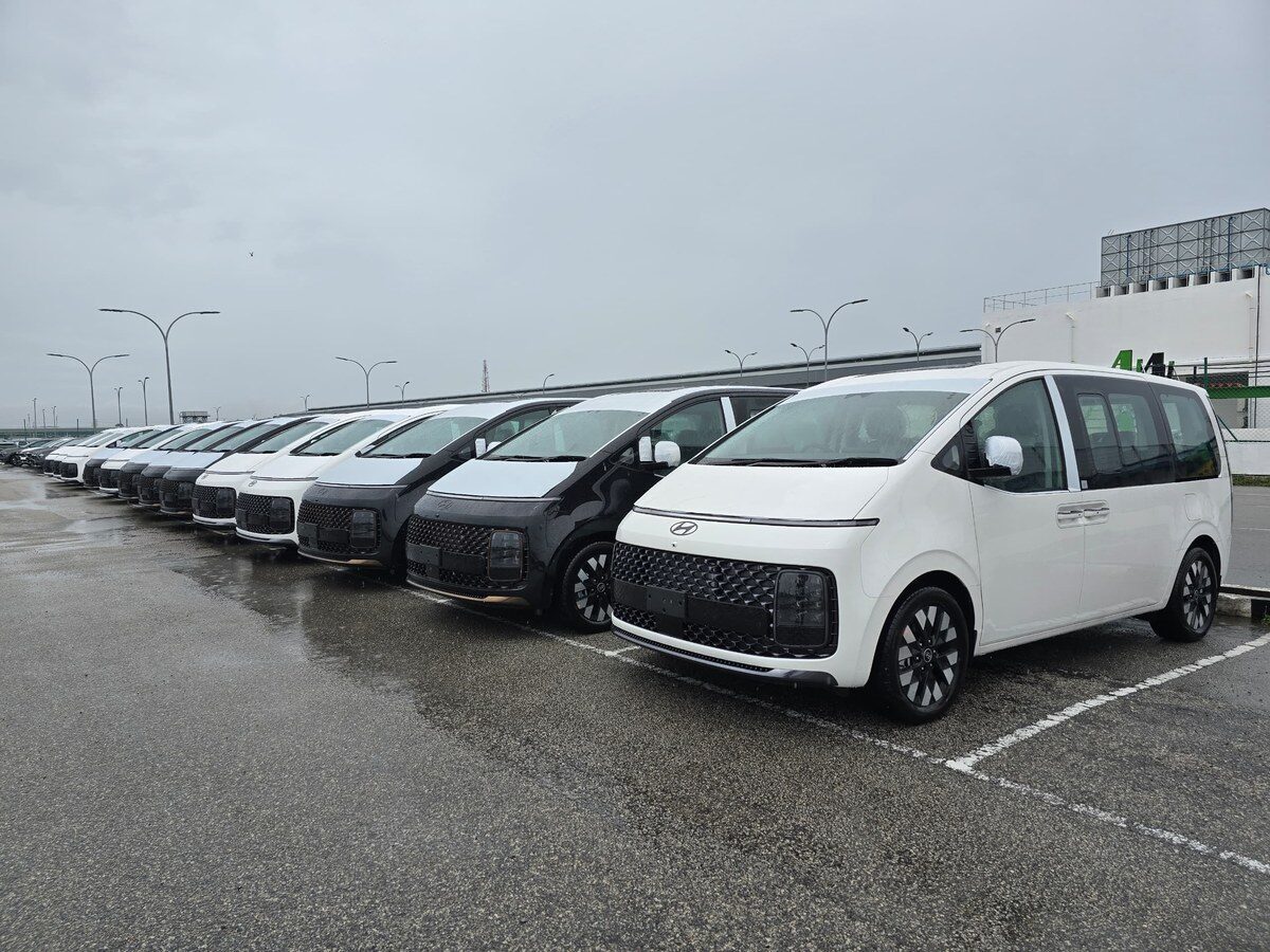หั่นราคาครึ่งแสน! HYUNDAI STARIA 2026 รุ่นนำเข้าจากมาเลเซีย ประเดิมดีเซล Euro 5 ราคาโปรโมชันเริ่มเพียง 1.899 ล้านบาท 2
