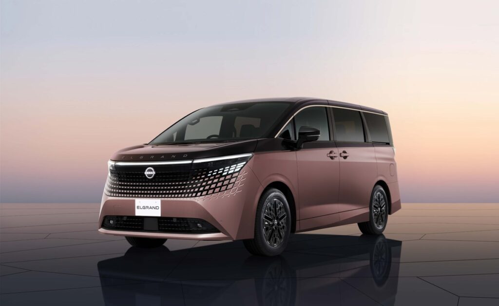 ALL-NEW NISSAN ELGRAND 2026 เปิดตัวในญี่ปุ่น ชูนวัตกรรม e-POWER Gen 3 และขับเคลื่อน 4 ล้อ e-4ORCE พร้อมชนอัลพาร์ด (ปก)