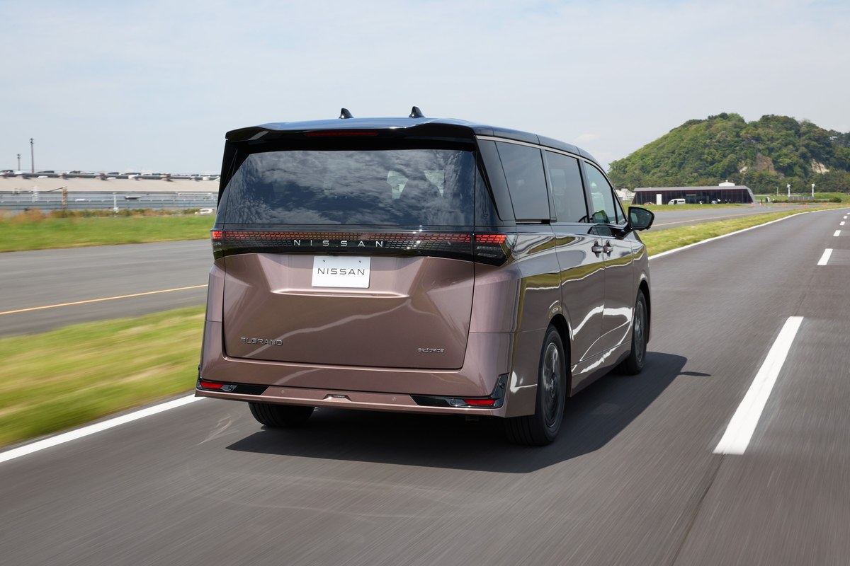 ALL-NEW NISSAN ELGRAND 2026 เปิดตัวในญี่ปุ่น ชูนวัตกรรม e-POWER Gen 3 และขับเคลื่อน 4 ล้อ e-4ORCE พร้อมชนอัลพาร์ด 12