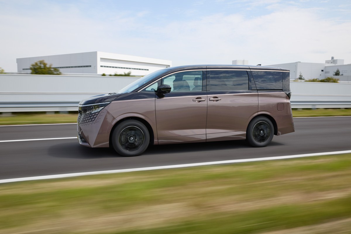 ALL-NEW NISSAN ELGRAND 2026 เปิดตัวในญี่ปุ่น ชูนวัตกรรม e-POWER Gen 3 และขับเคลื่อน 4 ล้อ e-4ORCE พร้อมชนอัลพาร์ด 13