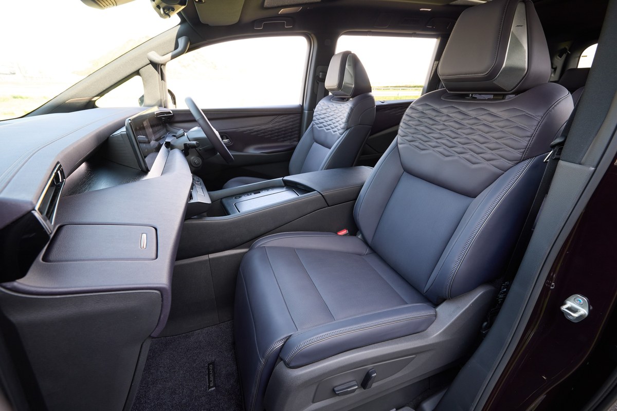 ALL-NEW NISSAN ELGRAND 2026 เปิดตัวในญี่ปุ่น ชูนวัตกรรม e-POWER Gen 3 และขับเคลื่อน 4 ล้อ e-4ORCE พร้อมชนอัลพาร์ด 26