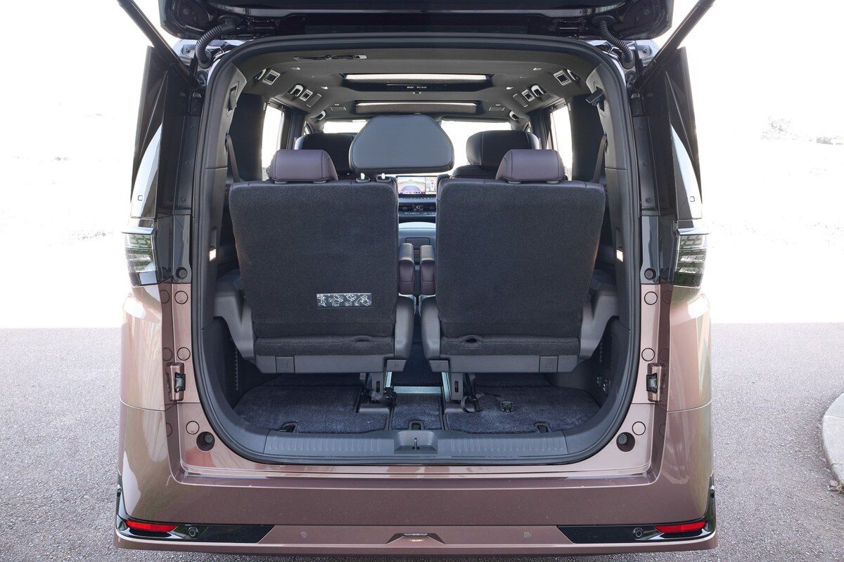 ALL-NEW NISSAN ELGRAND 2026 เปิดตัวในญี่ปุ่น ชูนวัตกรรม e-POWER Gen 3 และขับเคลื่อน 4 ล้อ e-4ORCE พร้อมชนอัลพาร์ด 31