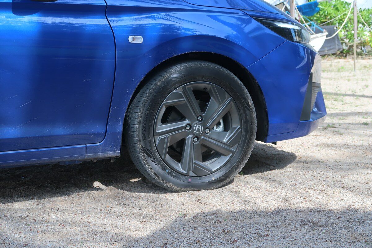 ล้ออัลลอย 16 นิ้ว Diamond cut ด้านหน้า Honda City 2026 e:HEV V