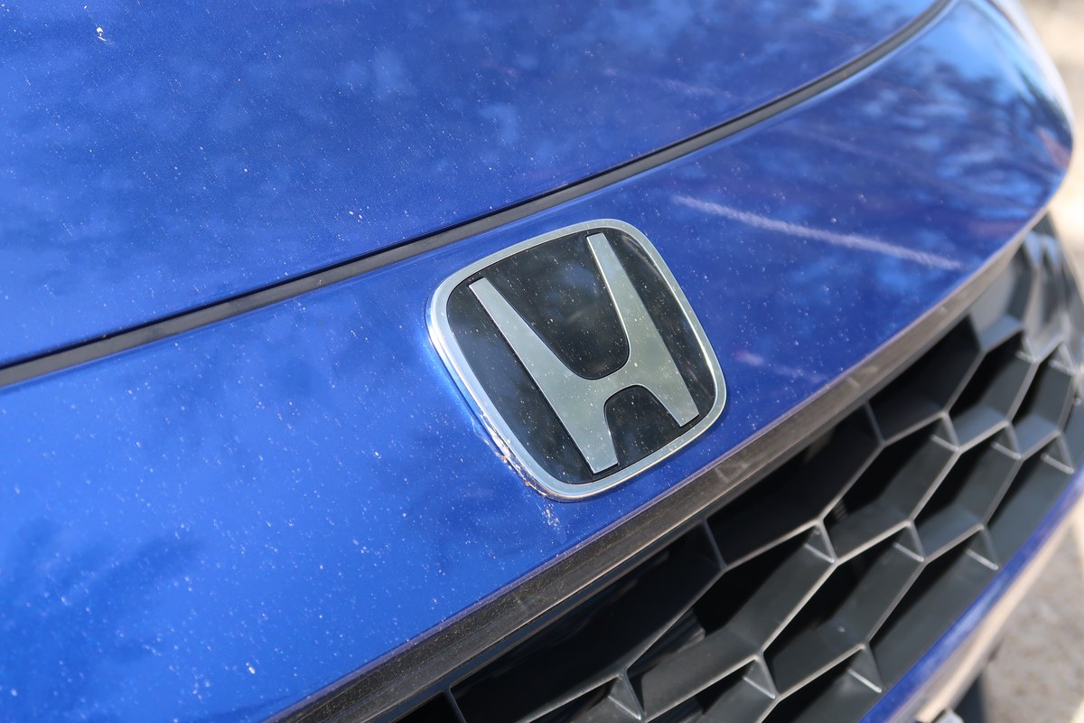 โลโก้ Honda บนฝากระโปรงหน้า Honda City 2026 e:HEV V