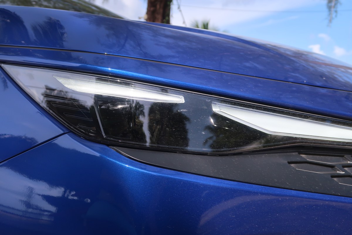 ไฟหน้าแบบ Full LED Tri-function ระยะใกล้ Honda City 2026 e:HEV V