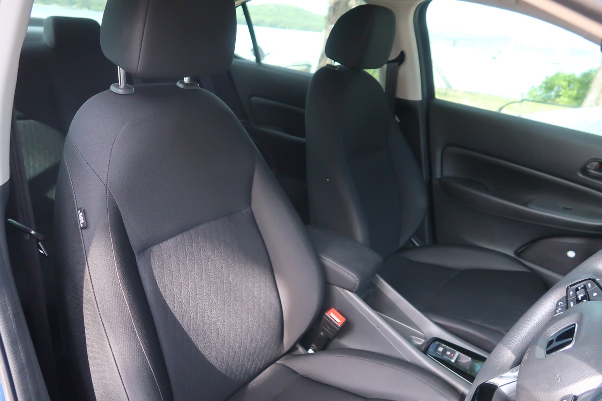 เบาะนั่งคู่หน้า Honda City 2026 e:HEV V