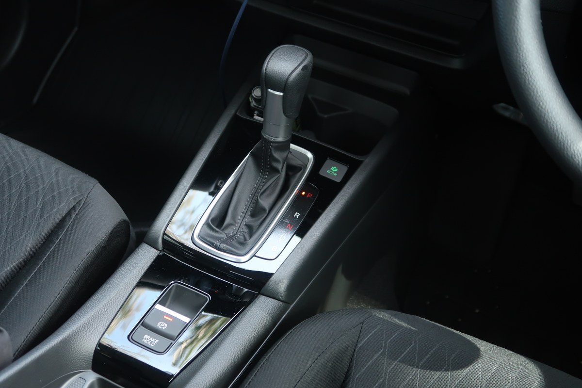 คันเกียร์อัตโนมัติและปุ่ม ECON Honda City 2026 e:HEV V