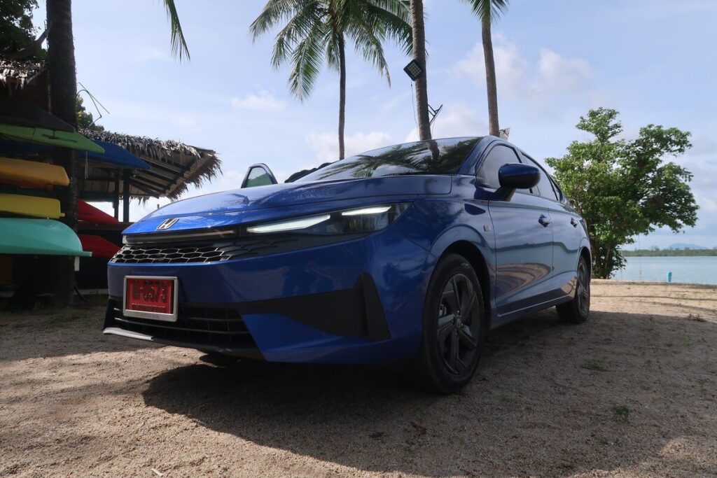 รีวิว ทดสอบขับ Honda City 2026 เริ่มต้นไฮบริด e:HEV V กับราคา 619,000 บาท