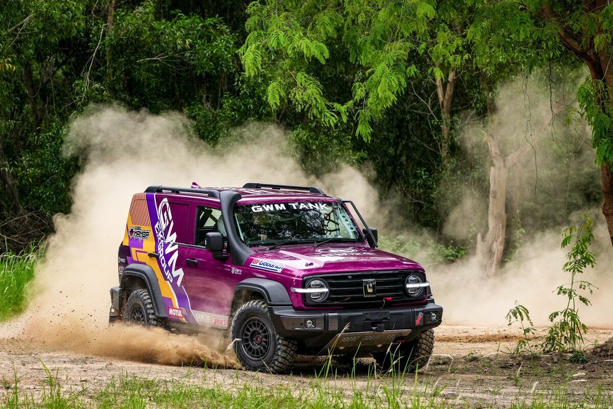 GWM จับมือ EK Group ตั้งทีมแข่ง ลุยศึกแรลลีโหด AXCR 2026 ส่ง GWM TANK 300 DIESEL 2 คันพิสูจน์ความแกร่ง 40
