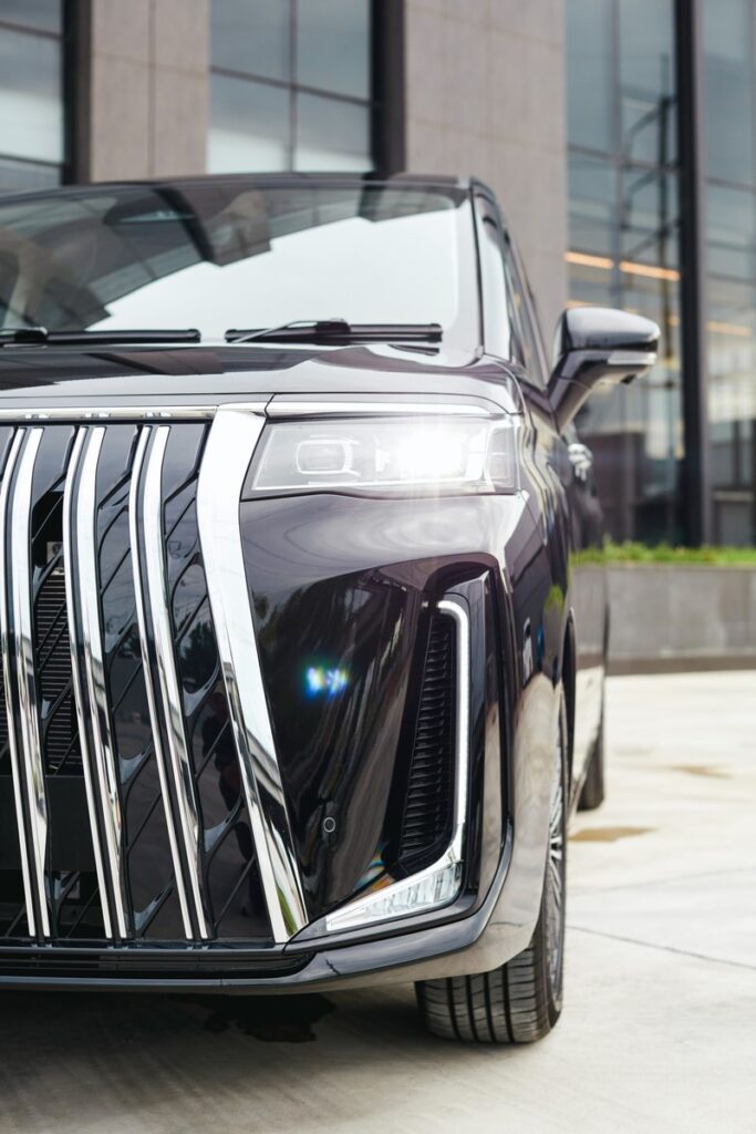 NEX เปิดตัว BAW M8 Flagship 2026 รถยนต์ไฟฟ้า MPV 7 ที่นั่งพรีเมียม ชูระยะทางวิ่ง 408 กม. กับราคา 1.299 ล้านบาท (ปก)