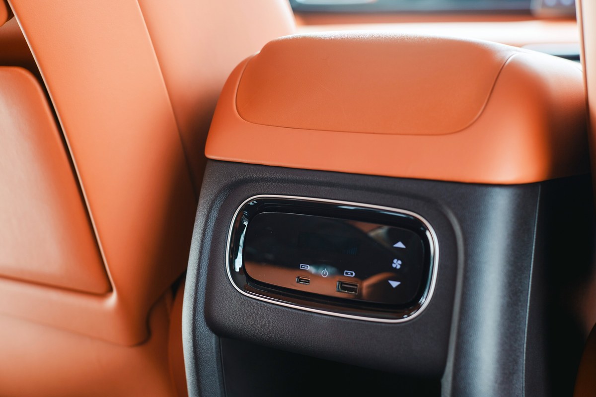 NEX เปิดตัว BAW M8 Flagship 2026 รถยนต์ไฟฟ้า MPV 7 ที่นั่งพรีเมียม ชูระยะทางวิ่ง 408 กม. กับราคา 1.299 ล้านบาท 7