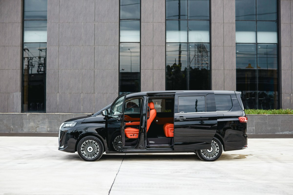 NEX เปิดตัว BAW M8 Flagship 2026 รถยนต์ไฟฟ้า MPV 7 ที่นั่งพรีเมียม ชูระยะทางวิ่ง 408 กม. กับราคา 1.299 ล้านบาท 14