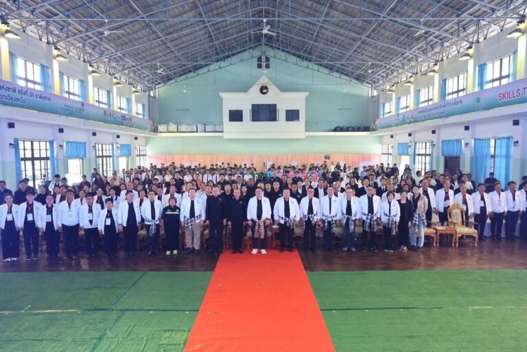โตโยต้า รับมอบโล่เกียรติคุณผู้สนับสนุนการแข่งขันฝีมือแรงงานแห่งชาติ ครั้งที่ 31 ระดับภาค ย้ำความสำเร็จพัฒนาช่างตัวถังและสีสะสมกว่า 1,500 คน