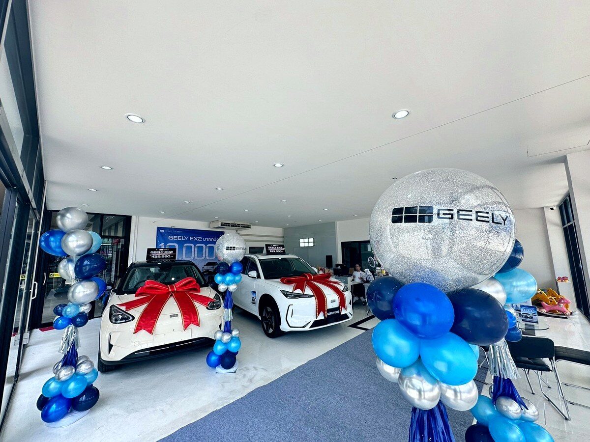 ธนบุรีนอยสเติน ฉลองส่งมอบ GEELY EX2 ทะลุ 10,000 คัน พร้อมเดินหน้าขยายโชว์รูม 80 แห่งทั่วประเทศ 3