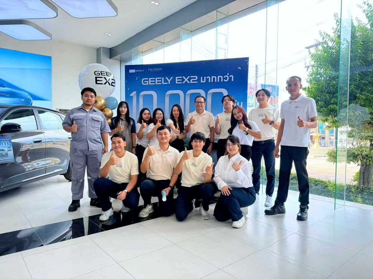 ธนบุรีนอยสเติน ฉลองส่งมอบ GEELY EX2 ทะลุ 10,000 คัน พร้อมเดินหน้าขยายโชว์รูม 80 แห่งทั่วประเทศ 7