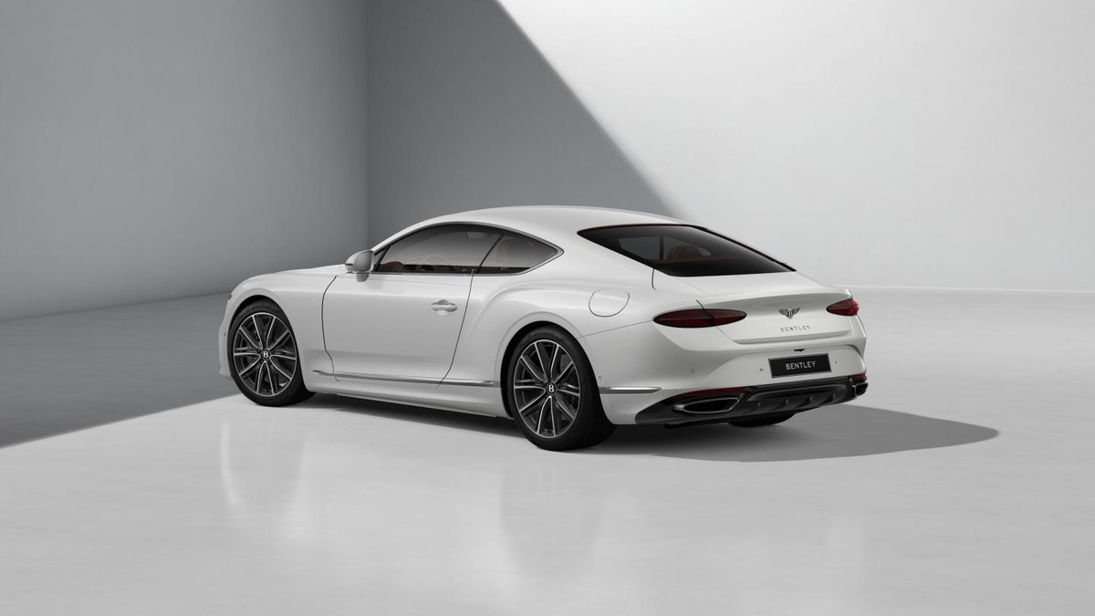 เบนท์ลีย์ แบงค็อก เผยโฉม Bentley Continental GT 2026 ณ โครงการ EI8HTEEN SEVEN - One Bangkok 21