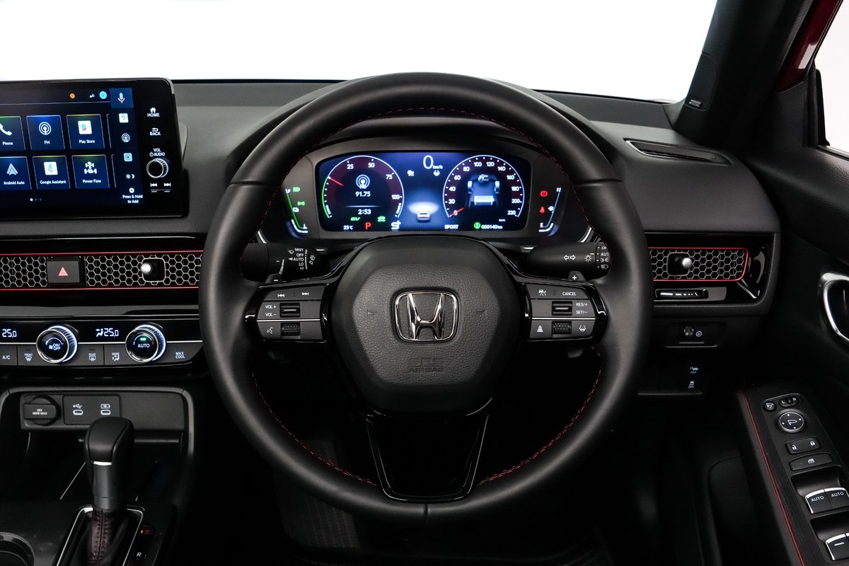 Honda Civic 2026 ไมเนอร์เชนจ์ ตัวท็อป RS Red Concept จำกัดเพียง 90 คัน ใส่เกียร์ Honda S+ Shift เพิ่ม BSI และ CTM 18