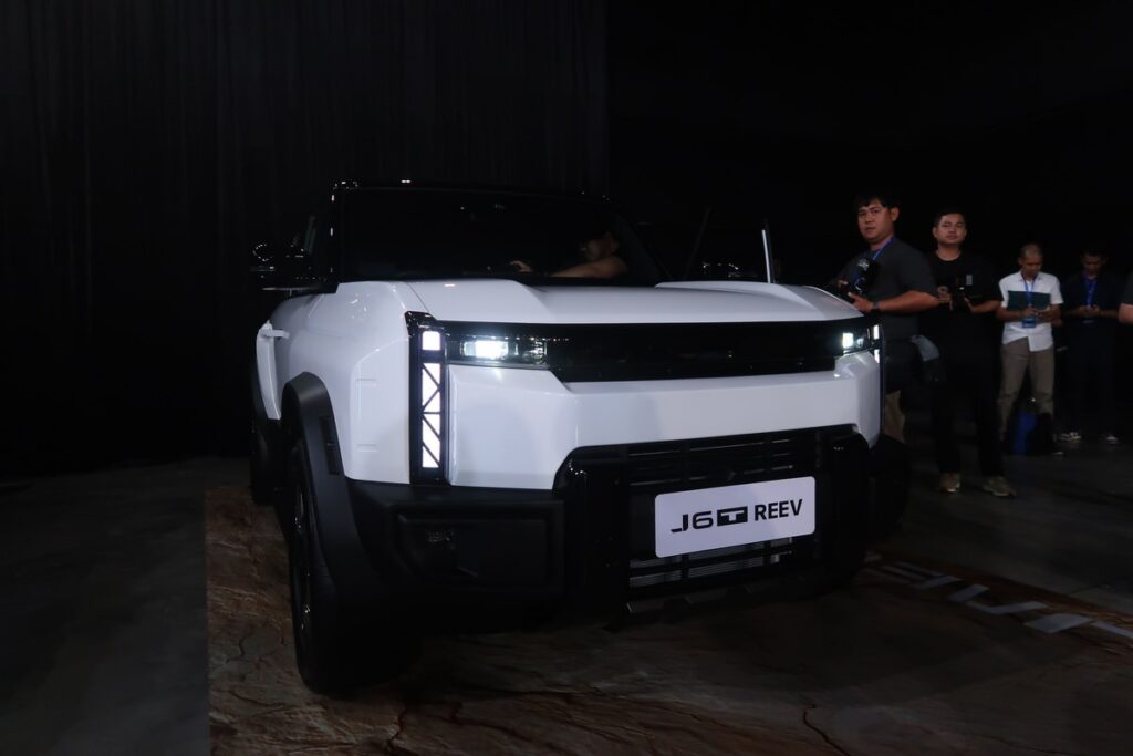 ภาพที่ 44 จากงาน CHERY TECH DAY 2026 รถ JAECOO 6T ในพื้นที่จัดแสดง TECH DAY 2026