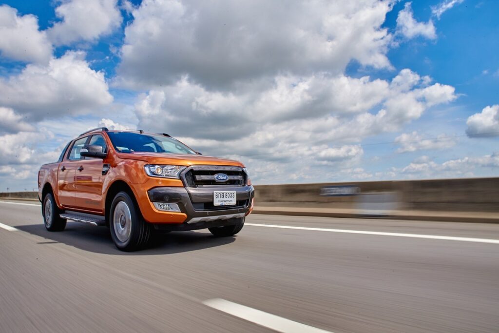 Ford Ranger Wildtrak สี Pride Orange