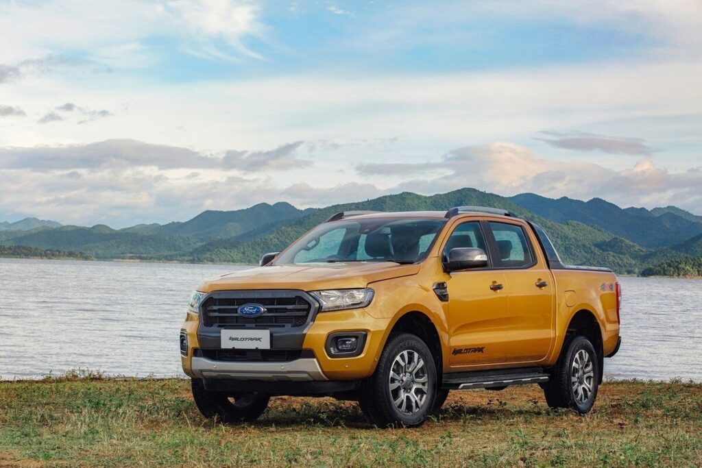 Ford Ranger Wildtrak สี Sabre Orange